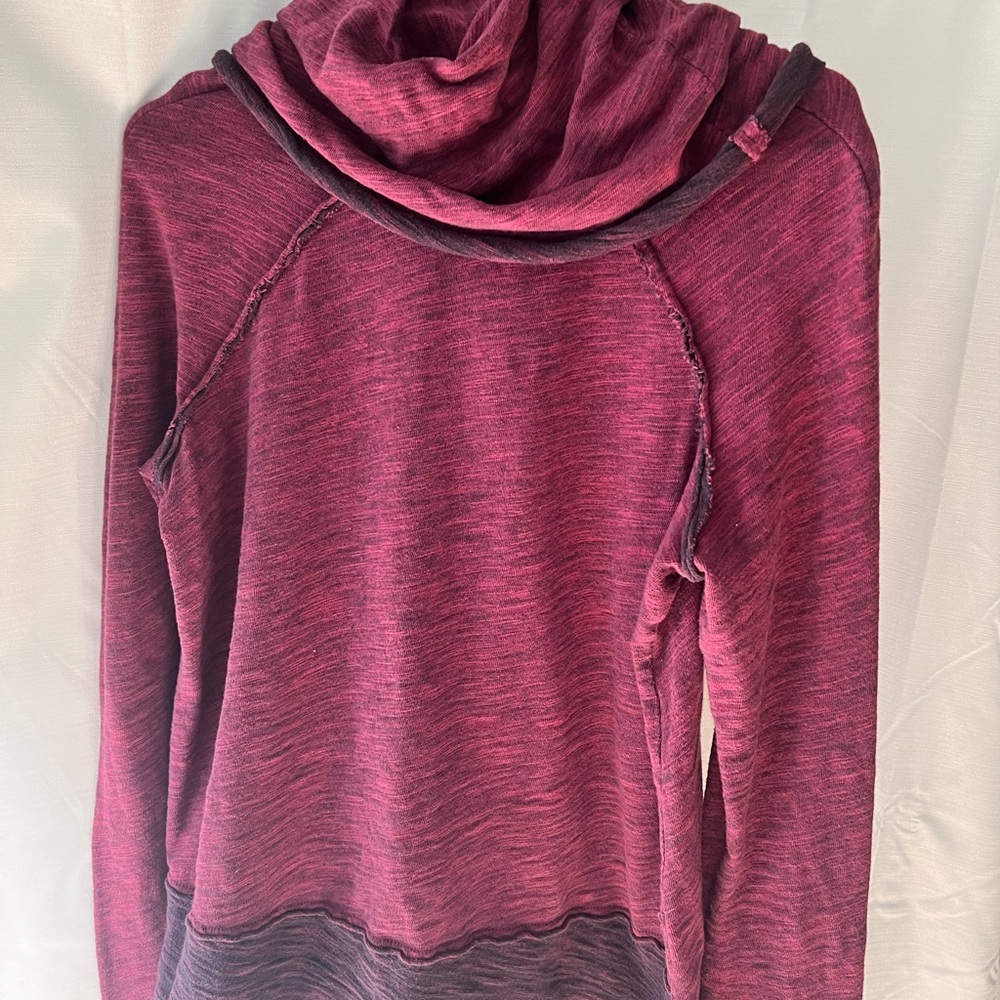 Lightweight top from Evereve